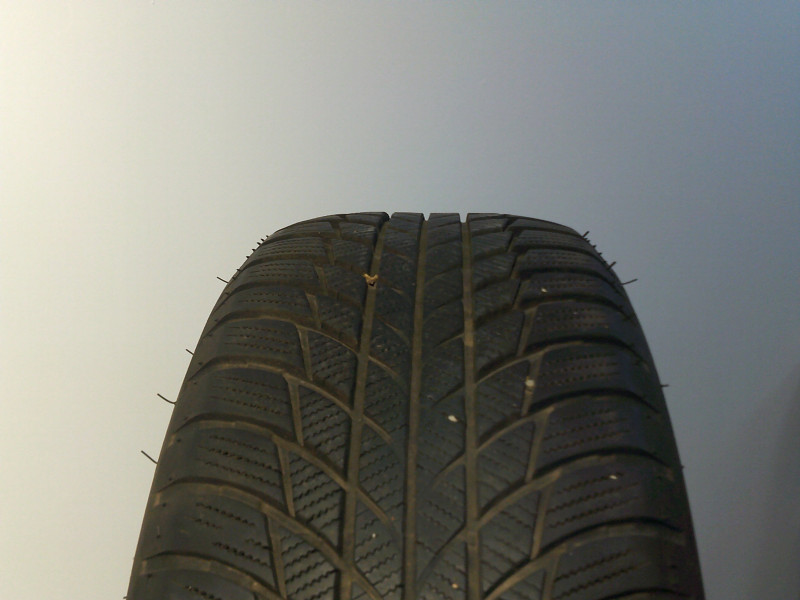 Bridgestone LM001 pneumatiky