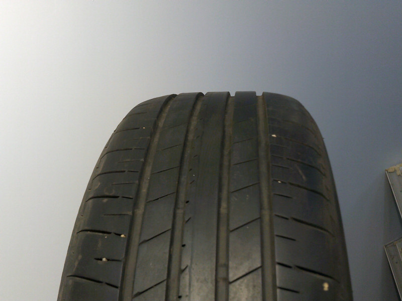 Bridgestone T005A pneumatiky