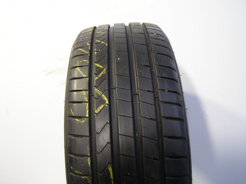 Hankook K135 pneumatiky