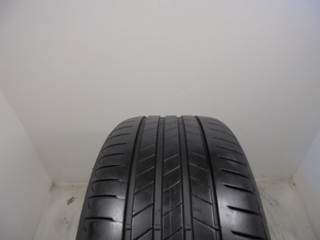 Bridgestone T005 pneumatiky