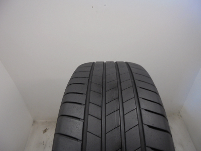 Bridgestone T005 pneumatiky