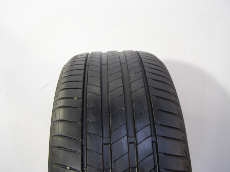 Bridgestone T005 pneumatiky