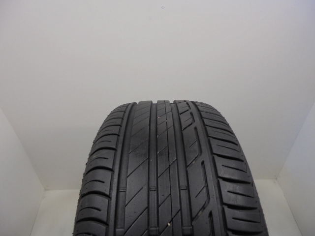 Bridgestone T001 pneumatiky