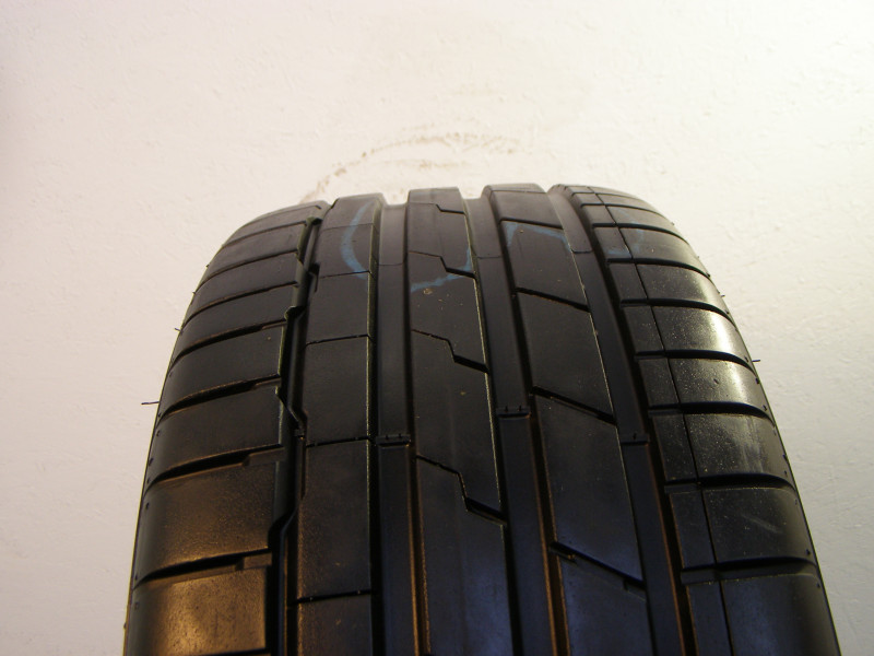 Hankook K127 Ventus S1 Evo 3 pneumatiky