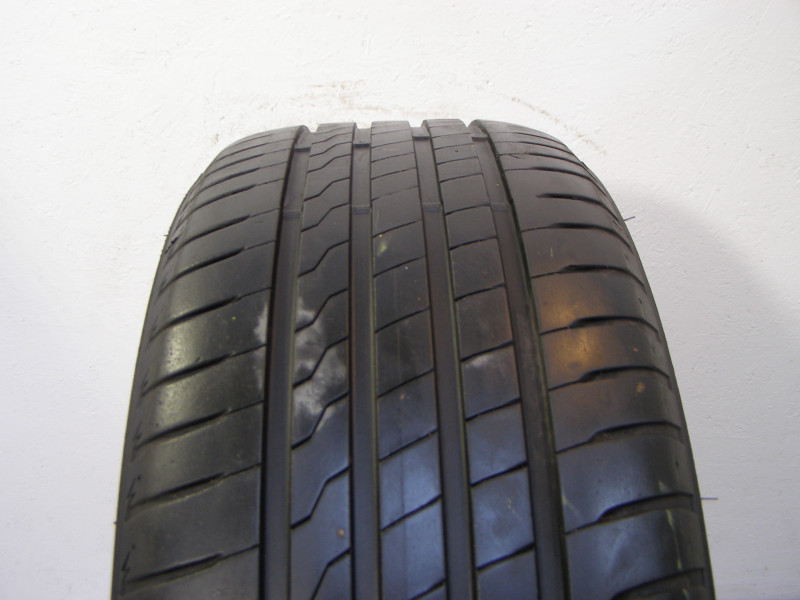 Firestone Roadhawk pneumatiky