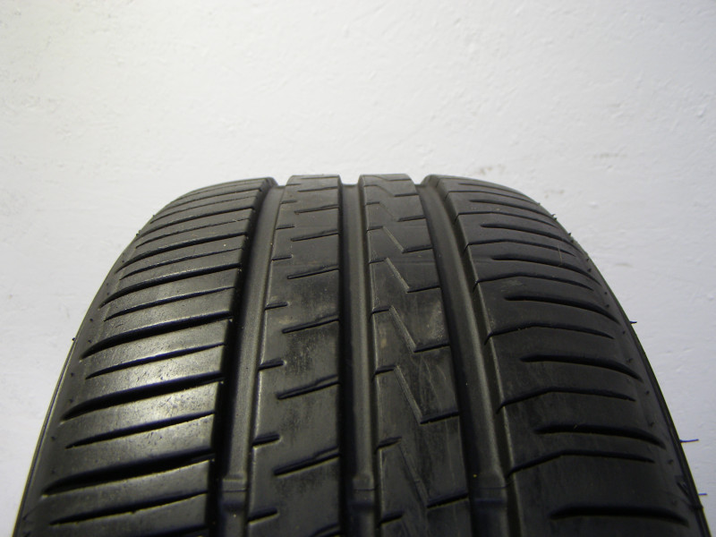 Falken ZE310 pneumatiky