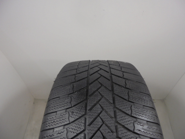 Bridgestone LM005 pneumatiky