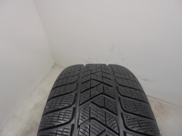 Pirelli Scorpion Winter seal pneumatiky