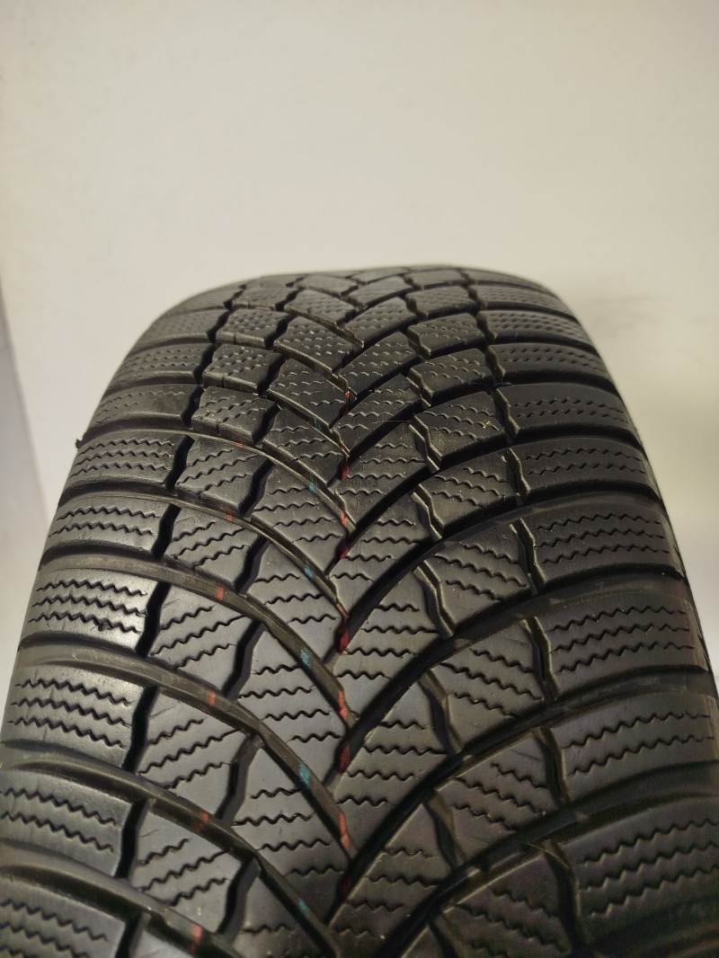 Bridgestone LM001 pneumatiky