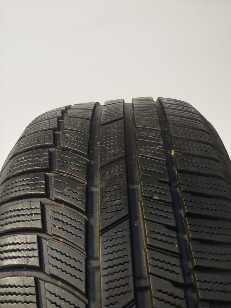 Bridgestone LM001 pneumatiky