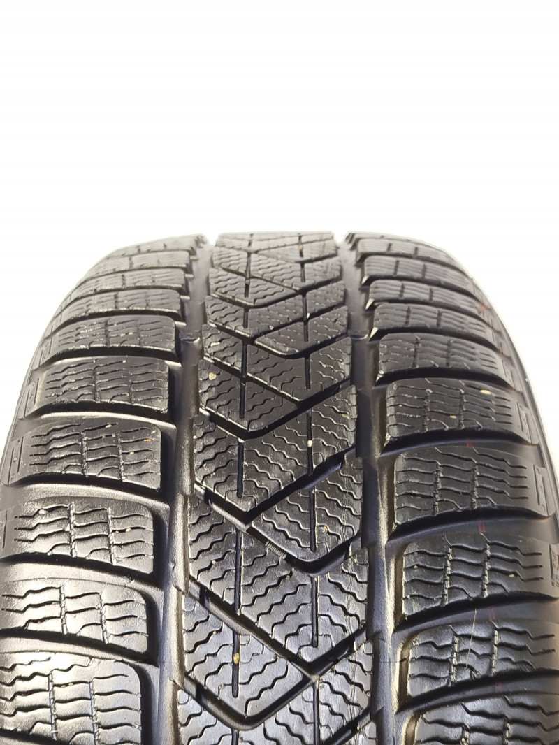Pirelli Sottozero 3 pneumatiky