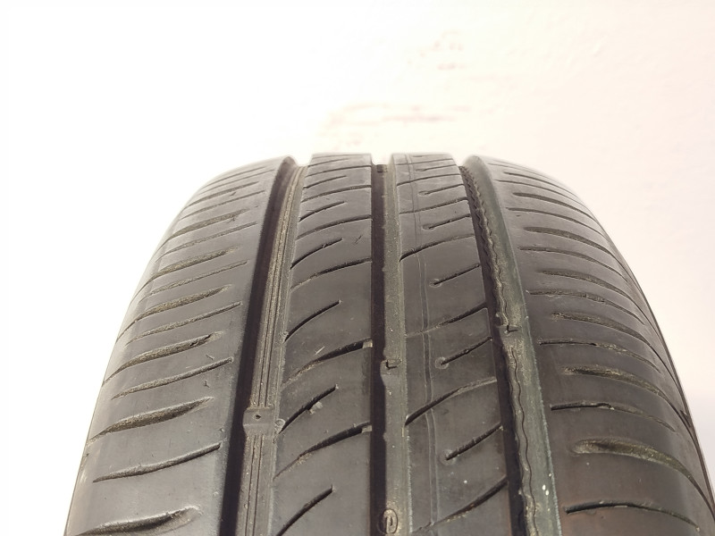 Kumho ES01 pneumatiky