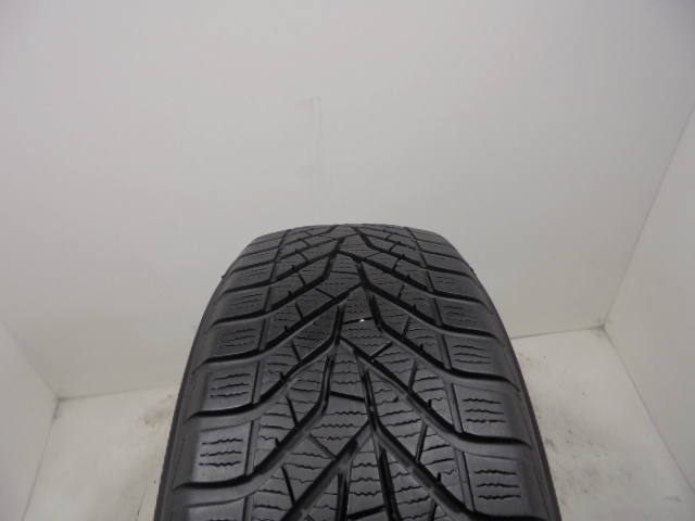 Yokohama V905 pneumatiky