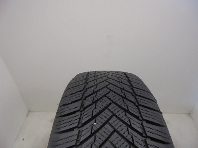 Tracmax S130 pneumatiky