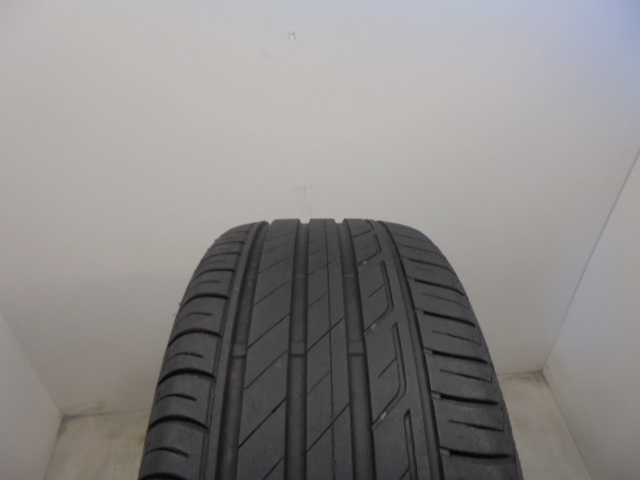 Bridgestone T001 pneumatiky