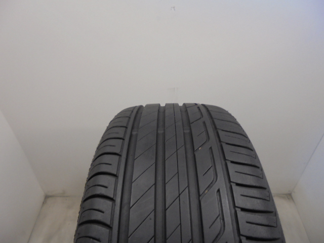 Bridgestone T001 pneumatiky