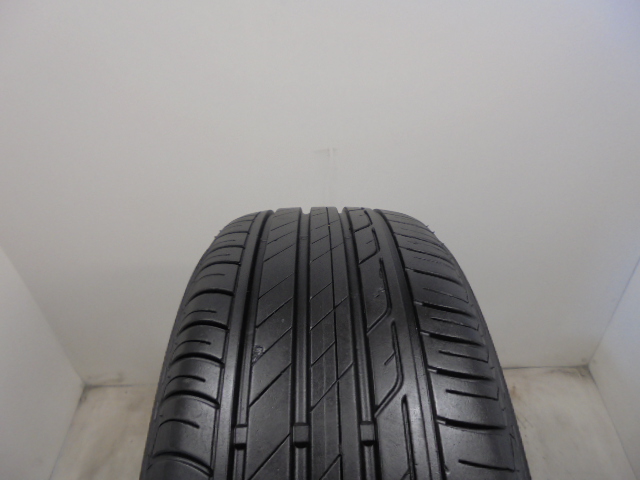 Bridgestone T001 pneumatiky