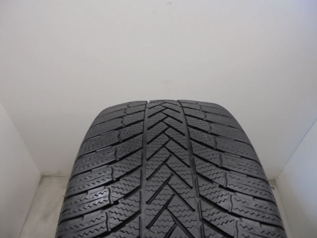 Bridgestone LM005 pneumatiky