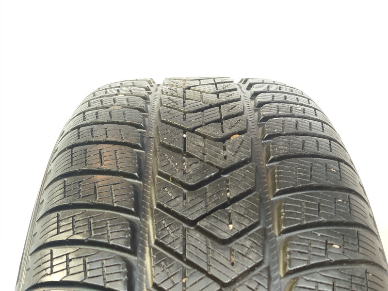 Pirelli Scorpion Winter seal pneumatiky