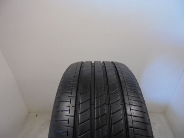 Bridgestone T005A pneumatiky