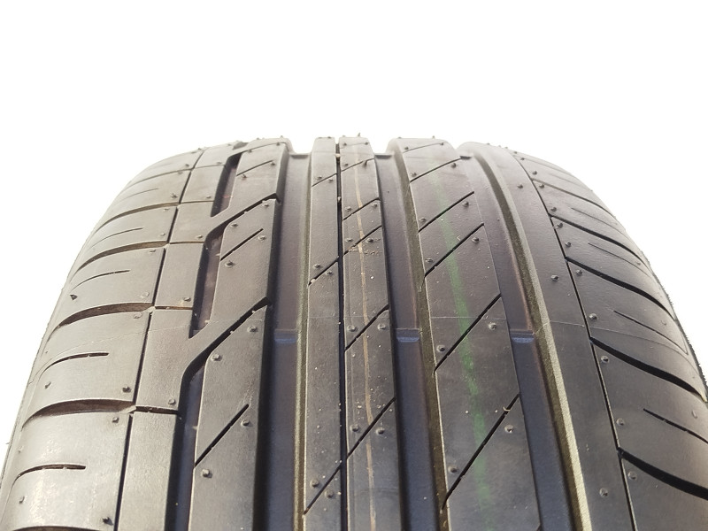 Bridgestone T001 pneumatiky