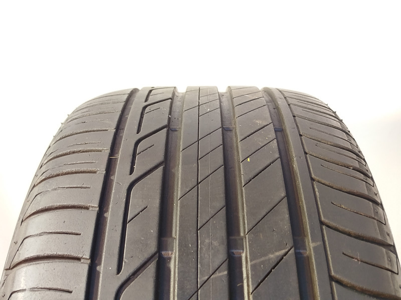 Bridgestone T001 pneumatiky