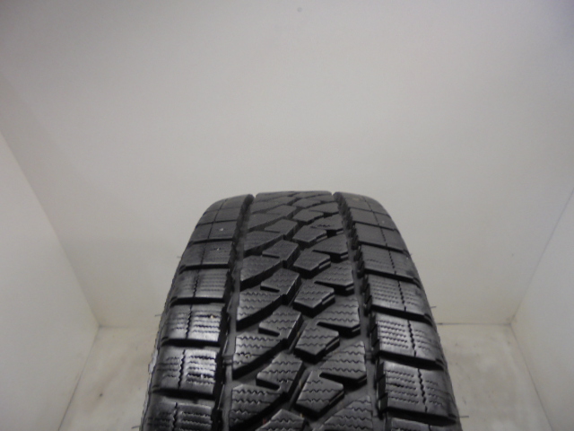 Bridgestone W810 pneumatiky