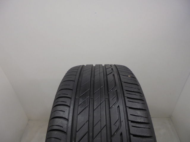 Bridgestone T001 pneumatiky