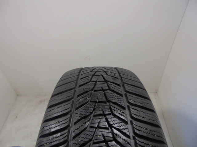 Hankook W330A Winter Icept Evo 3 pneumatiky
