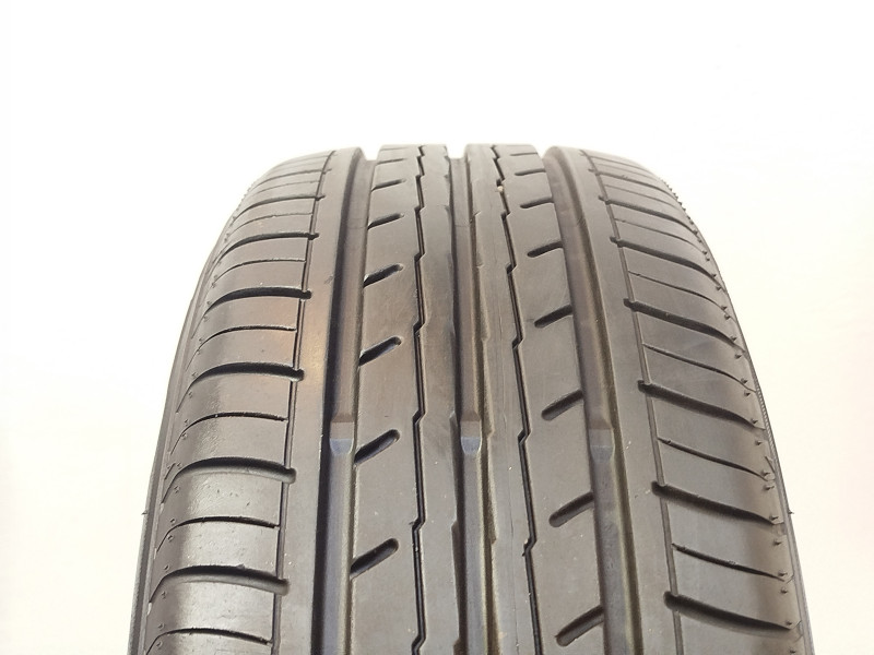 Yokohama ES32 pneumatiky