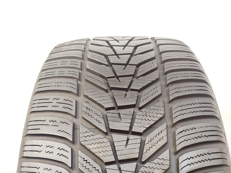 Hankook W330 Winter Icept Evo 3 pneumatiky