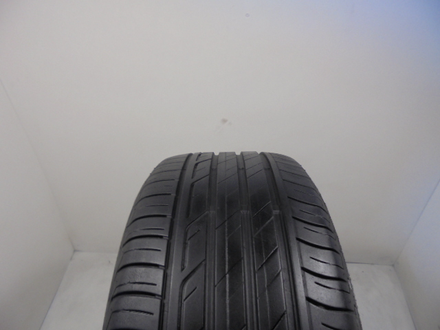 Bridgestone T001 pneumatiky