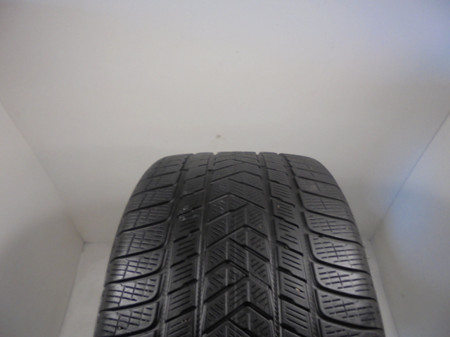Pirelli Scorpion Winter RFT pneumatiky